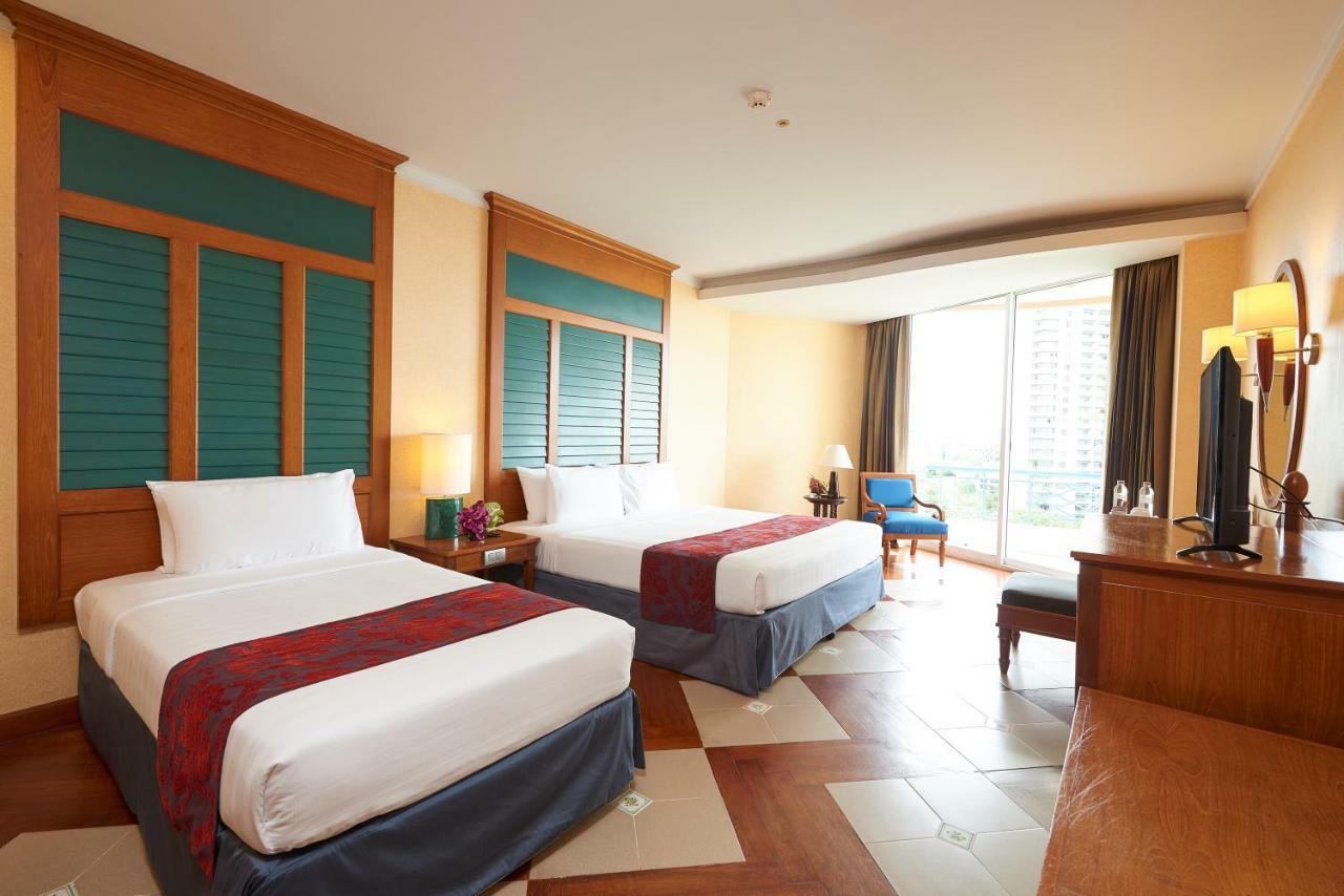 Long Beach Garden Hotel & Pavilions Pattaya Exterior foto