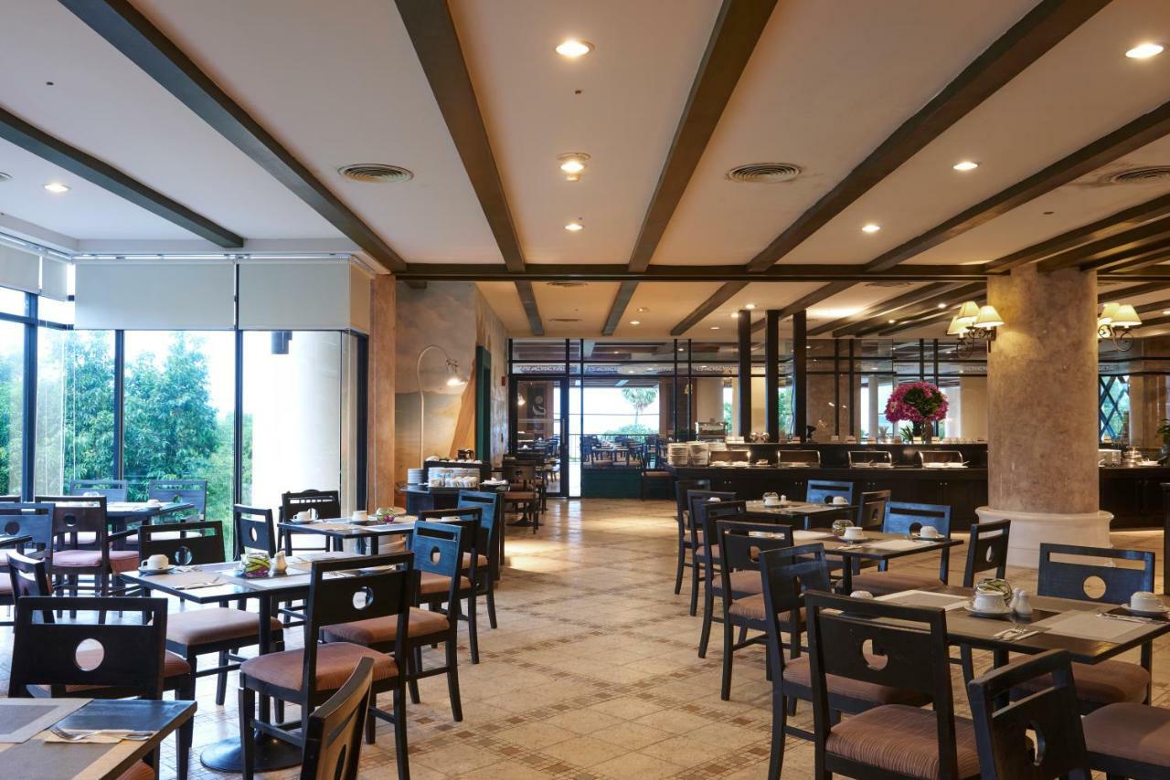 Long Beach Garden Hotel & Pavilions Pattaya Exterior foto